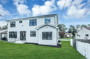 22 Cheshire Ave, Syosset, NY 11791 - Photo 33