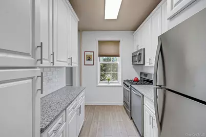 3 Midland Gardens #3H, Bronxville, NY 10708 - Photo 13