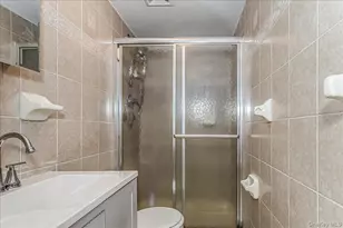 94-86 218th St, Queens Village, NY 11428 - Photo 17