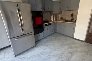 25-24 72nd St, East Elmhurst, NY 11370 - Photo 3