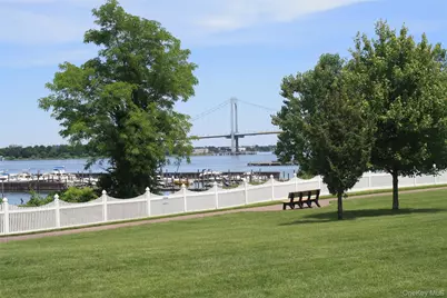 122-16 Powells Cove Boulevard #123, College Point, NY 11356 - Photo 19