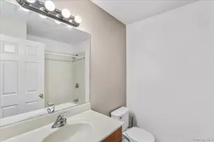 122-16 Powells Cove Blvd, College Point, NY 11356 - Photo 11