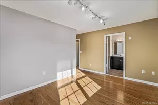 122-16 Powells Cove Blvd, College Point, NY 11356 - Photo 13