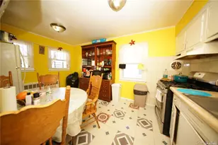 32 Stowe Pl, Hempstead, NY 11550 - Photo 9