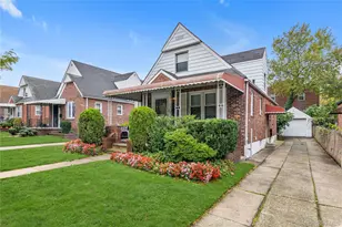 145-52 10th Ave, Whitestone, NY 11357 - Photo 17