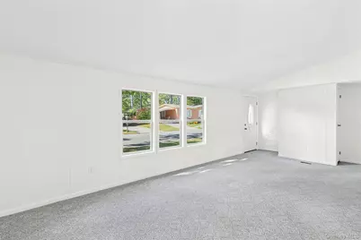 1661-434 Old Country Road, Riverhead, NY 11901 - Photo 5