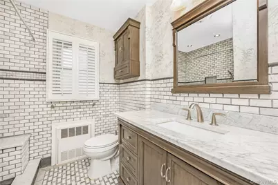 342 Lucille Avenue, Elmont, NY 11003 - Photo 13