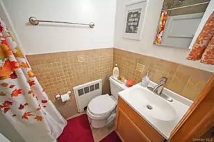 90-10 70th Dr, Forest Hills, NY 11375 - Photo 13