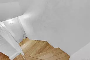 30-12 Seagirt Ave, Far Rockaway, NY 11691 - Photo 15