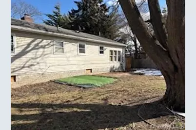 206 Edwards Avenue, Sayville, NY 11782 - Photo 13