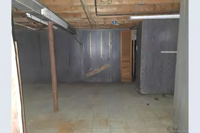 206 Edwards Avenue, Sayville, NY 11782 - Photo 19