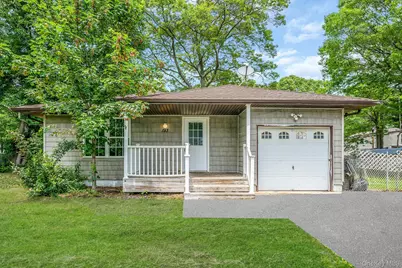 193 Shinnecock Avenue, Mastic, NY 11950 - Photo 3