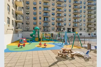 1085 Warburton Avenue #120, Yonkers, NY 10701 - Photo 19