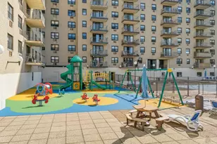 1085 Warburton Ave, Yonkers, NY 10701 - Photo 19