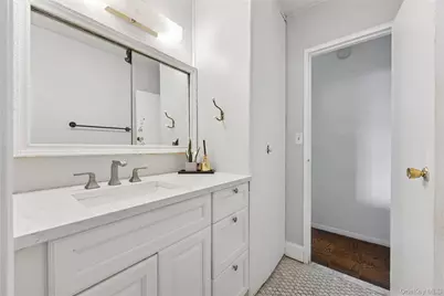 1085 Warburton Avenue #120, Yonkers, NY 10701 - Photo 7
