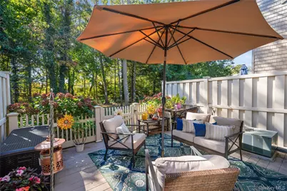 115 Beecher Avenue Extension, East Islip, NY 11730 - Photo 25