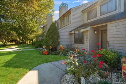 115 Beecher Avenue Extension, East Islip, NY 11730 - Photo 3