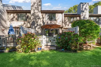 115 Beecher Avenue Extension, East Islip, NY 11730 - Photo 29