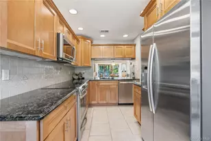 115 Beecher Ave Ext, East Islip, NY 11730 - Photo 7