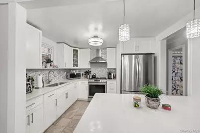 2328 Esplanade, Bronx, NY 10469 - Photo 5