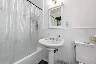 50 Barnes Hole Rd, East Hampton, NY 11937 - Photo 23