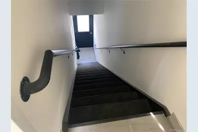 258-10 2nd Floor Hillside Avenue #B, Floral Park, NY 11004 - Photo 5