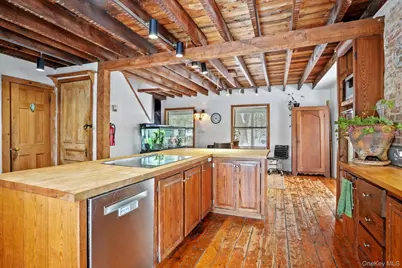 1780 Strawberry Road, Mohegan Lake, NY 10547 - Photo 11