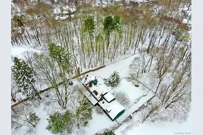 1780 Strawberry Road, Mohegan Lake, NY 10547 - Photo 7