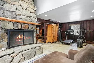 1780 Strawberry Road, Mohegan Lake, NY 10547 - Photo 19