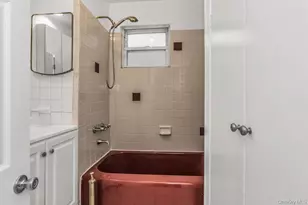 58-40 206th St, Bayside, NY 11364 - Photo 5