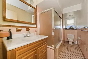 1620 Blenheim Rd, Rockville Centre, NY 11570 - Photo 11