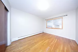 117-08 Curzon Rd, Richmond Hill, NY 11418 - Photo 9