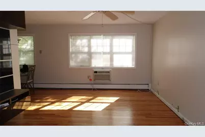 502 Barclay Manor, Newburgh, NY 12550 - Photo 11