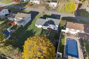 223 Margo St, New Windsor, NY 12553 - Photo 33