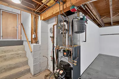 223 Margo Street, New Windsor, NY 12553 - Photo 25