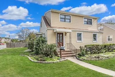 641 Lowell Road, Uniondale, NY 11553 - Photo 3