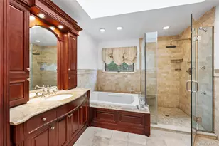 18 Knoll Ln, Glen Head, NY 11545 - Photo 21