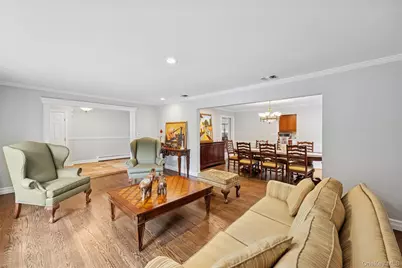 18 Knoll Lane, Glen Head, NY 11545 - Photo 3