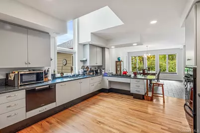 150 Montauk Highway, Westhampton, NY 11977 - Photo 9