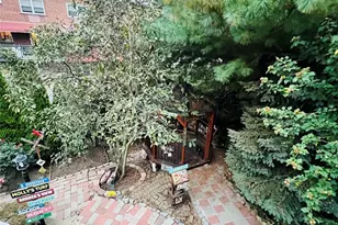 512 Logan Ave, Bronx, NY 10465 - Photo 29