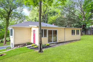 164 Maple Rd, Wading River, NY 11792 - Photo 3