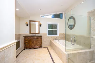 36 Red Spring Lane, Glen Cove, NY 11542 - Photo 11