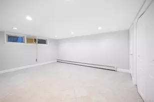 36 Red Spring Ln, Glen Cove, NY 11542 - Photo 23