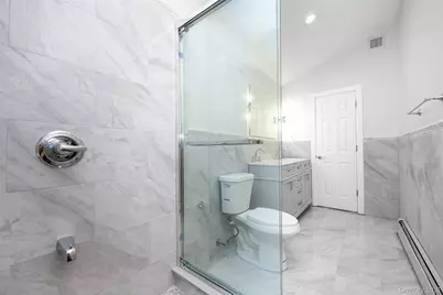 36 Red Spring Lane, Glen Cove, NY 11542 - Photo 15