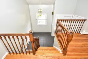 33 S Hillcrest Rd, Suffern, NY 10901 - Photo 5