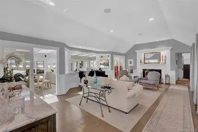 111 Old Field Road, Setauket, NY 11733 - Photo 5