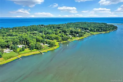 111 Old Field Road, Setauket, NY 11733 - Photo 41