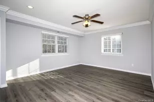 446 Lake Pointe Dr, Middle Island, NY 11953 - Photo 5