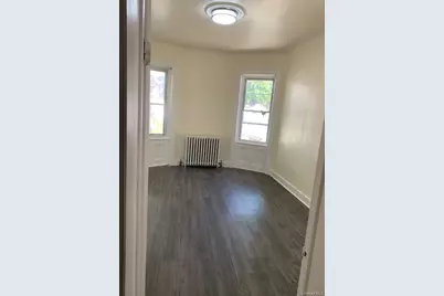 76-27 85th Drive, Woodhaven, NY 11421 - Photo 9