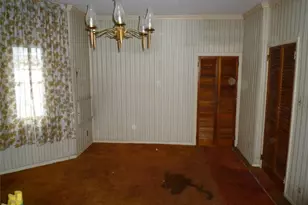 87-20 96th St, Woodhaven, NY 11421 - Photo 3